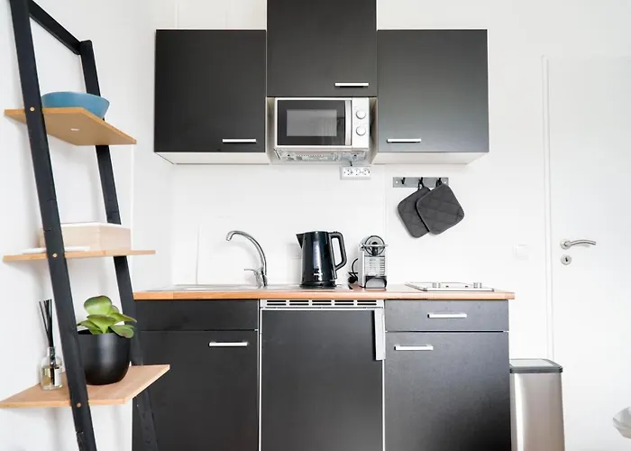 Homefy Studio Heaven - Self Check-In - Free Parking - Elevator